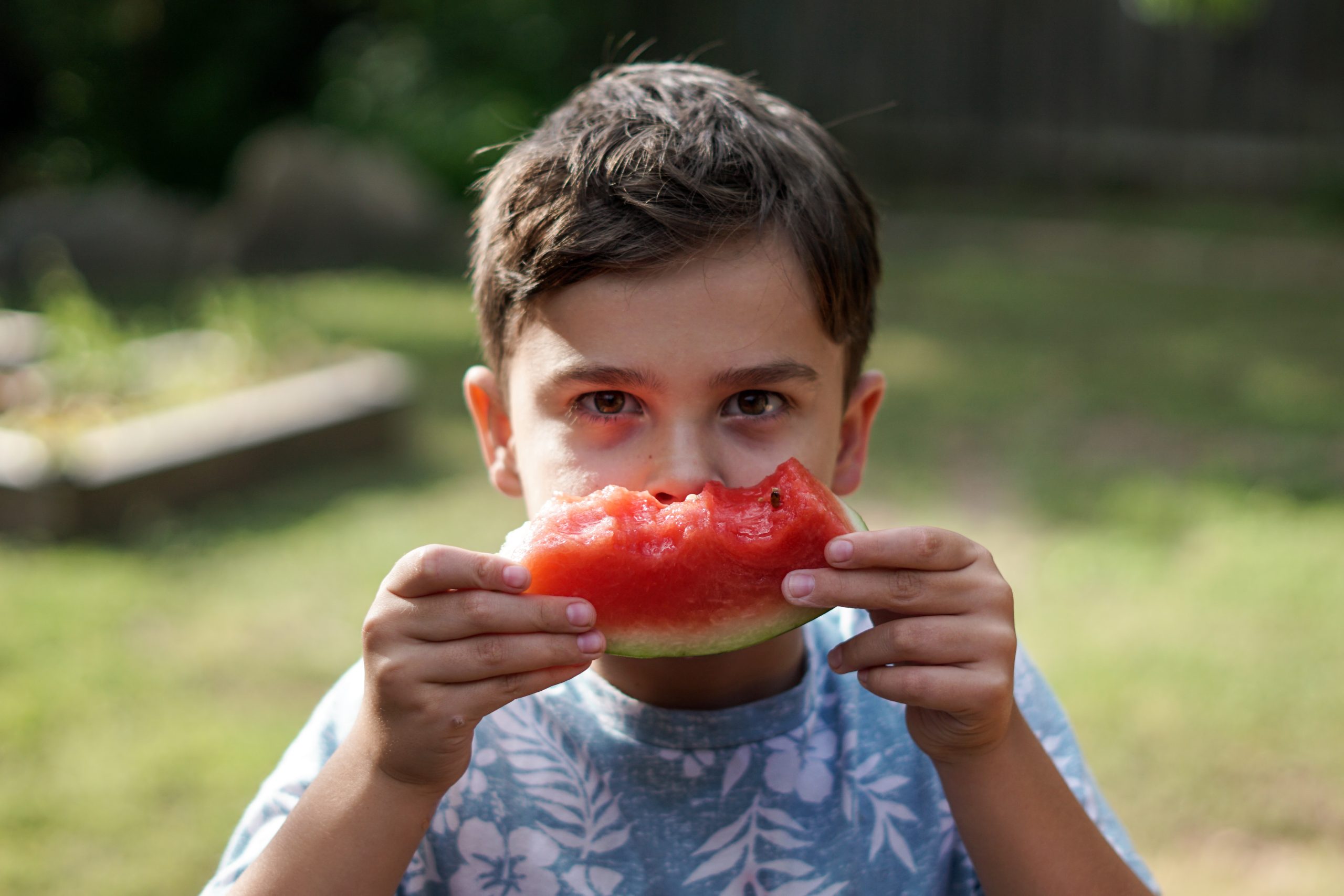 kid eating